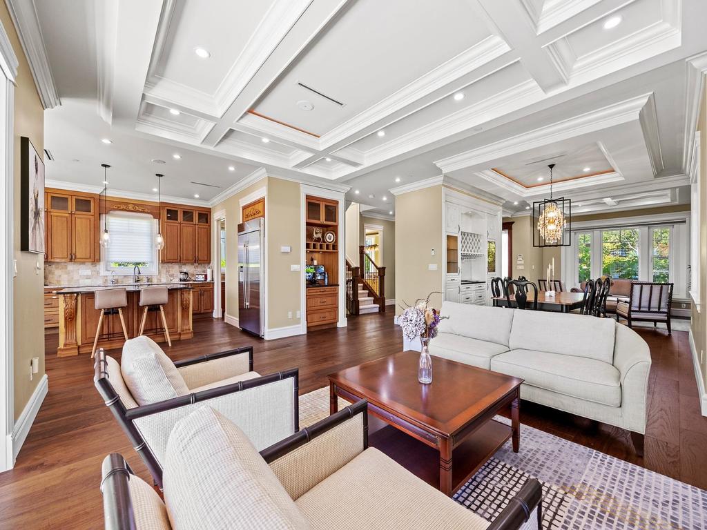 Listing Image for R3100320