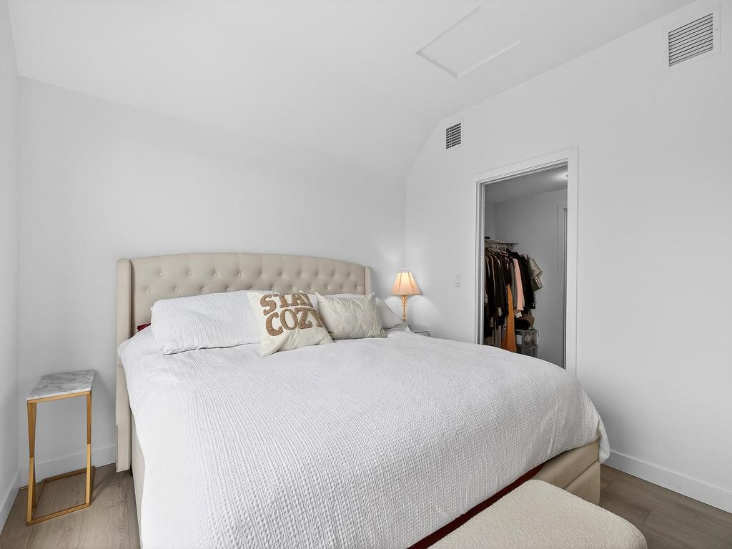 Listing Image for R3100327