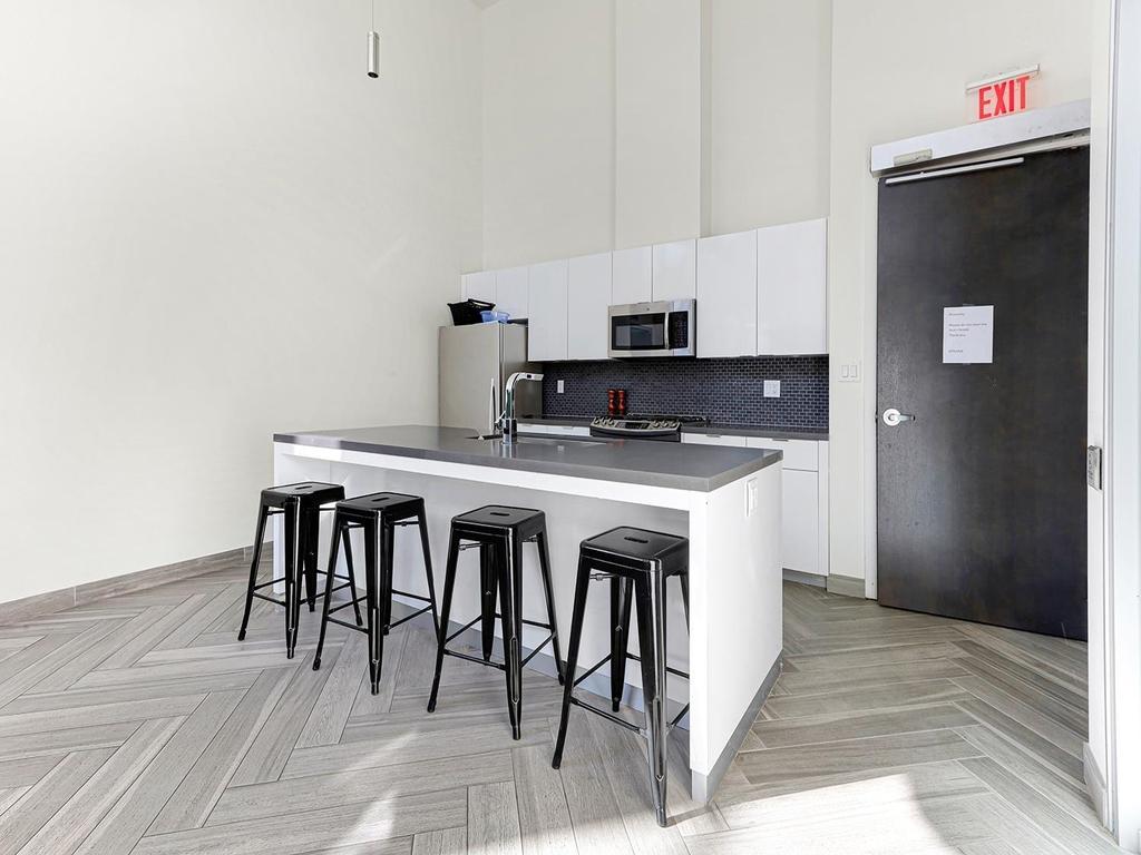 Listing Image for R3100331