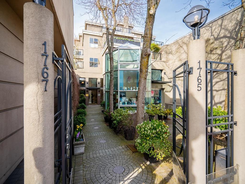 Listing Image for R3100332