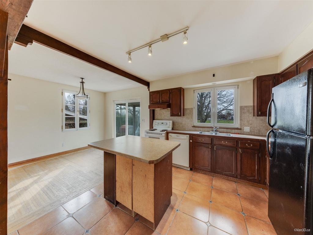 Listing Image for R3100335