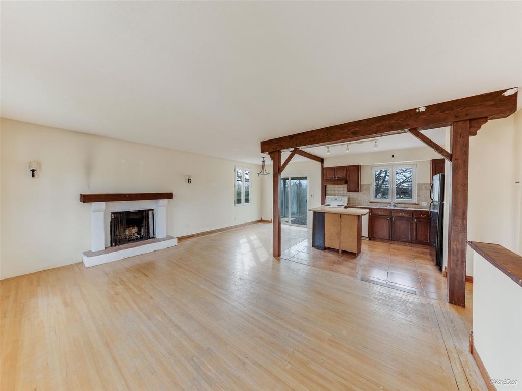 Listing Image for R3100335