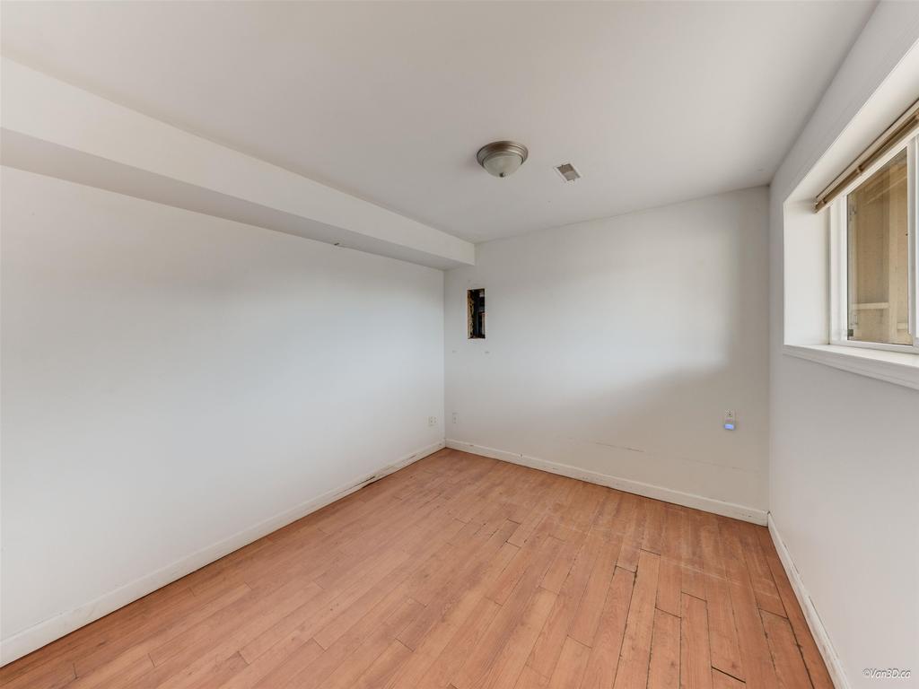 Listing Image for R3100335