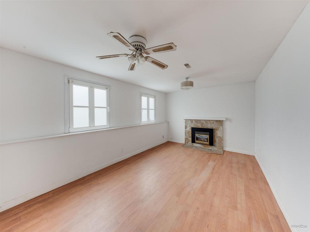 Listing Image for R3100335