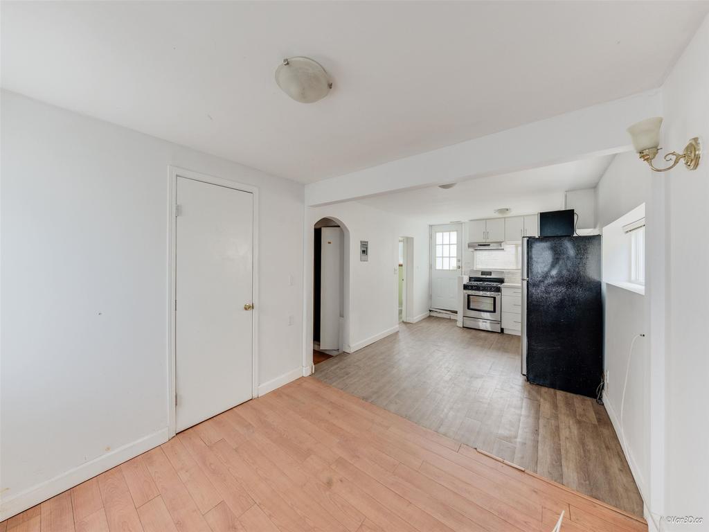 Listing Image for R3100335