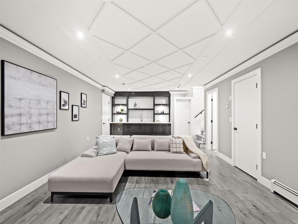 Listing Image for R3100343