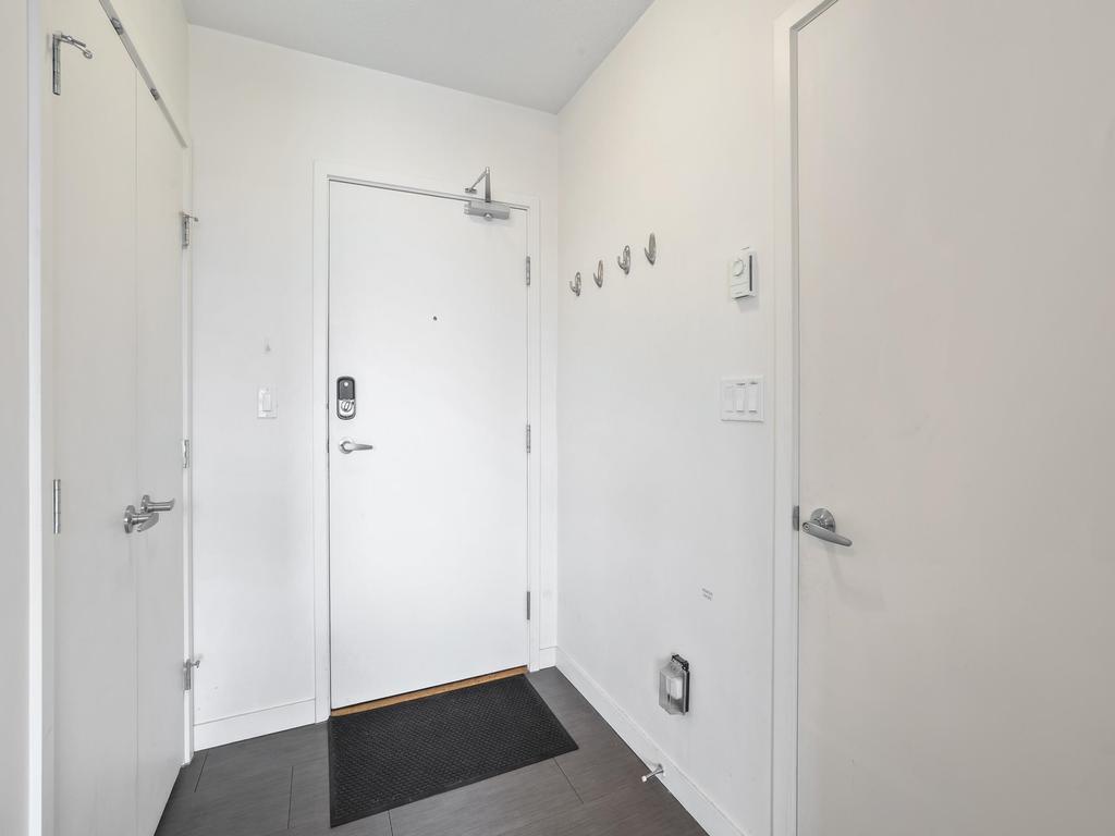 Listing Image for R3100353