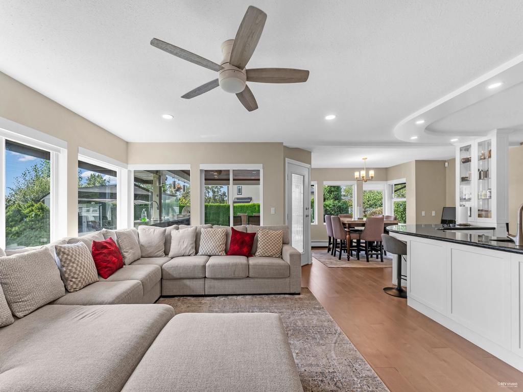 Listing Image for R3100356