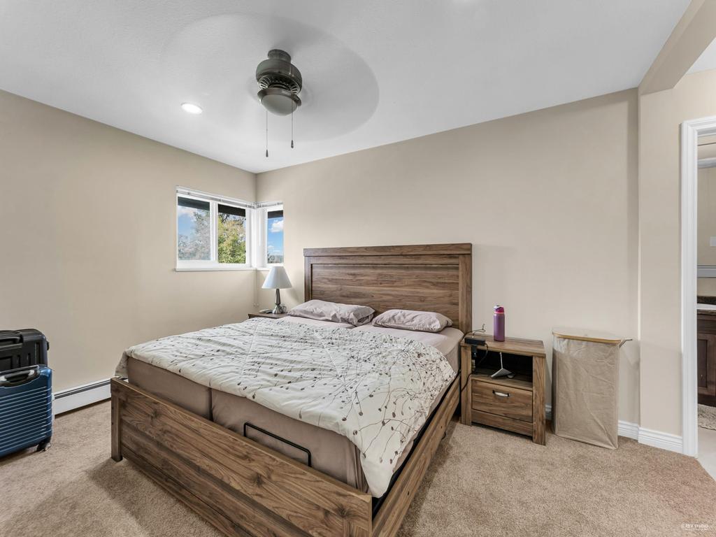 Listing Image for R3100356