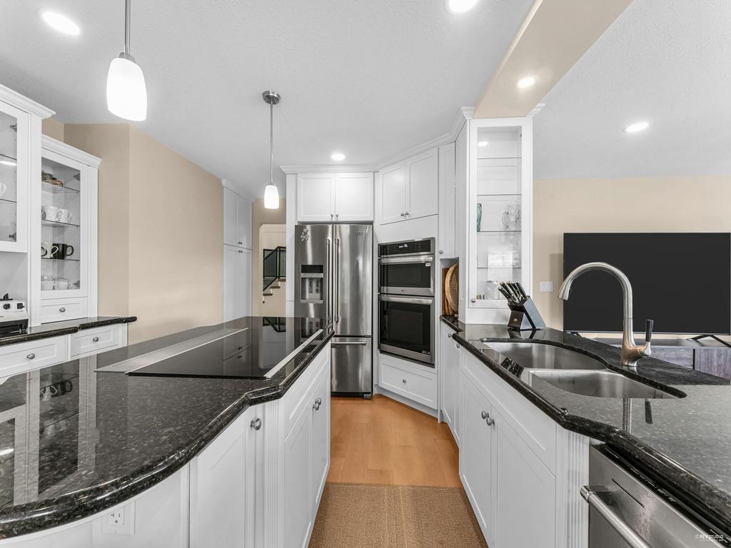 Listing Image for R3100356