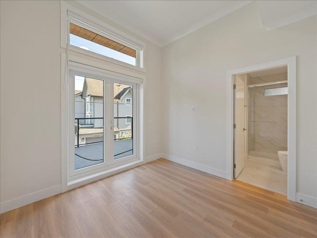 Listing Image for R3100357