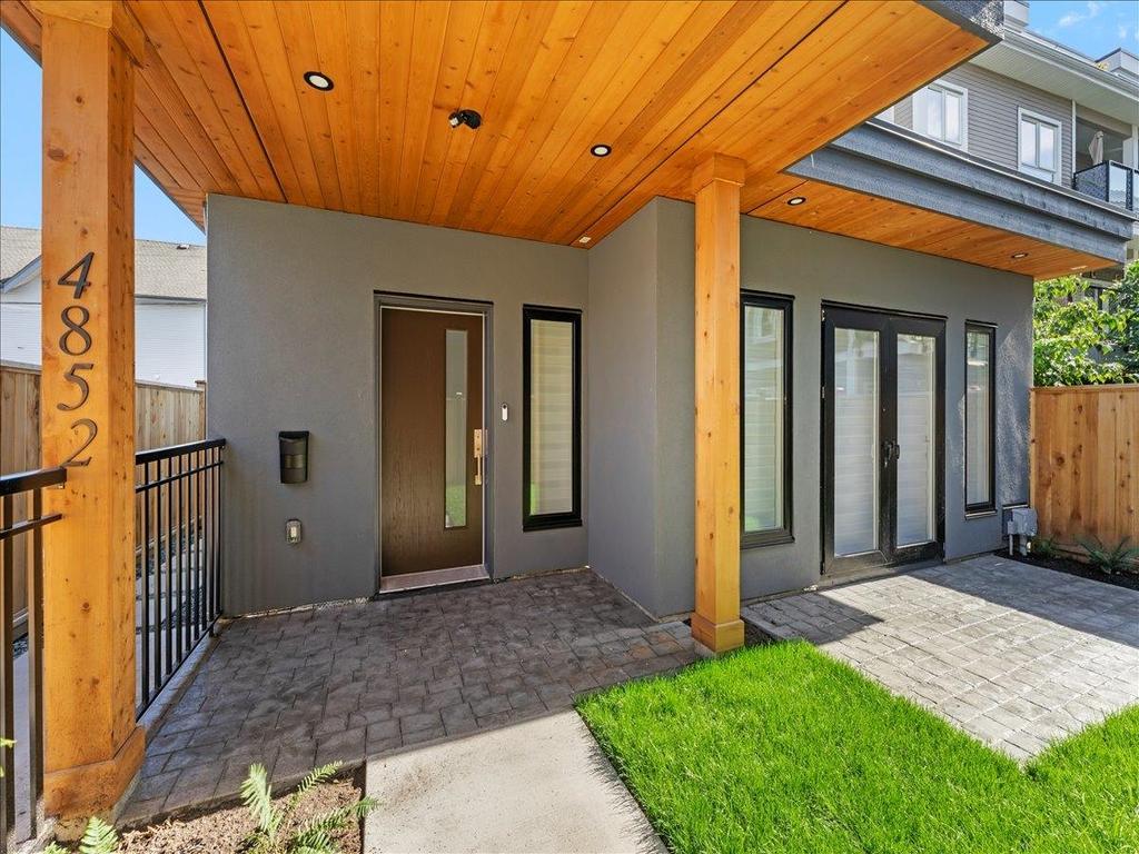 Listing Image for R3100357