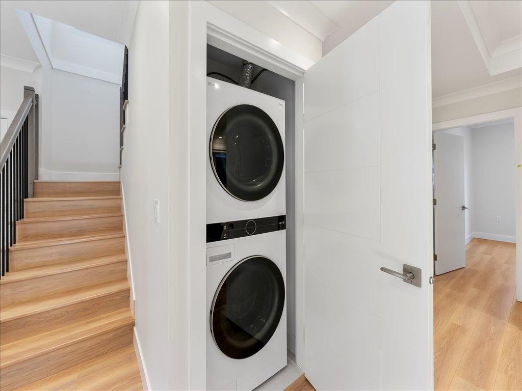 Listing Image for R3100357