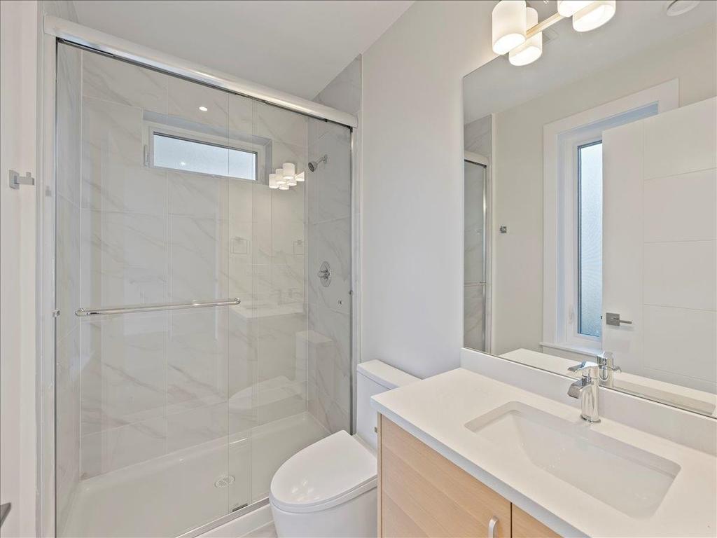 Listing Image for R3100357