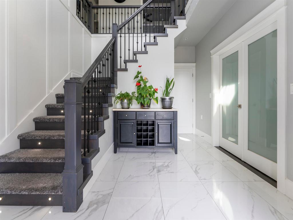 Listing Image for R3100358