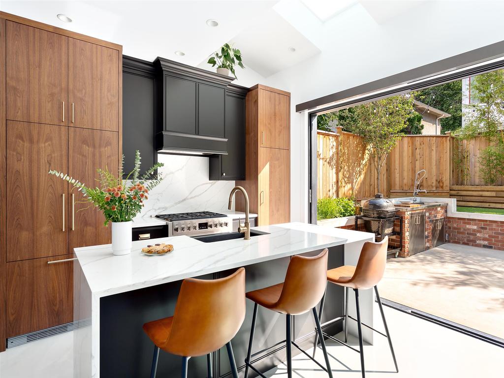 Listing Image for R3100370