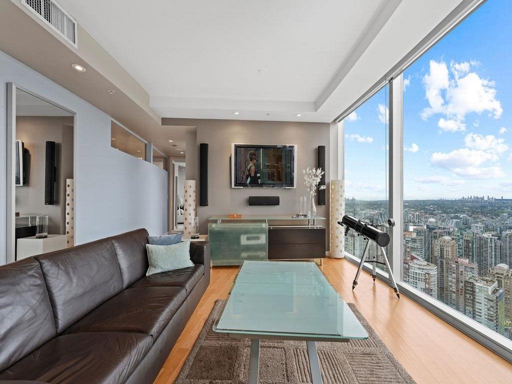 Listing Image for R3100374