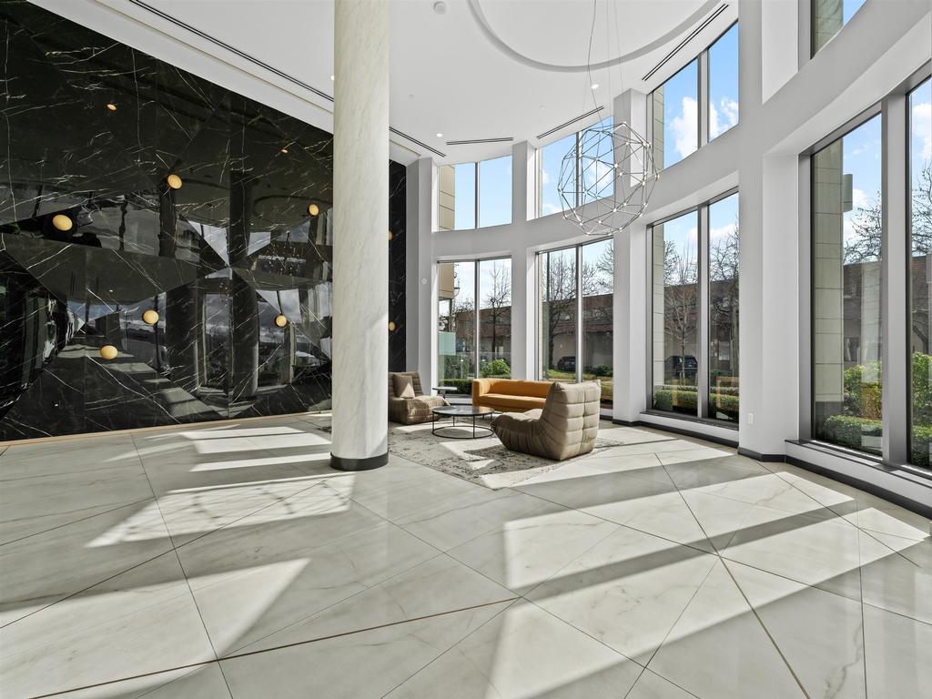 Listing Image for R3100375