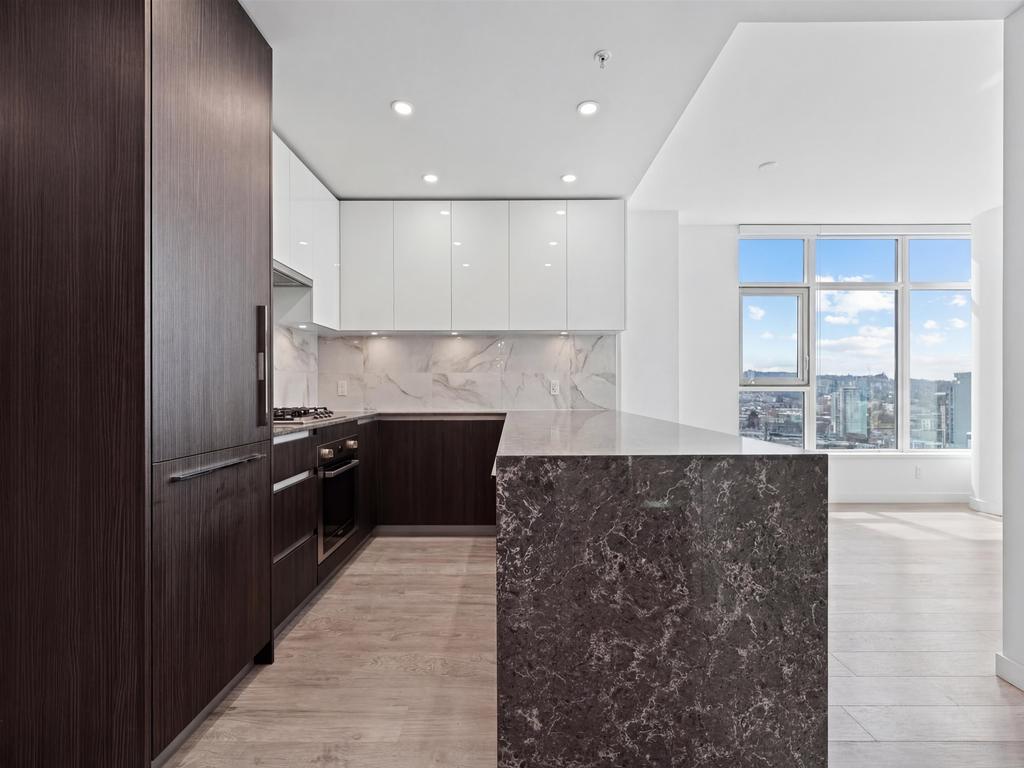 Listing Image for R3100375