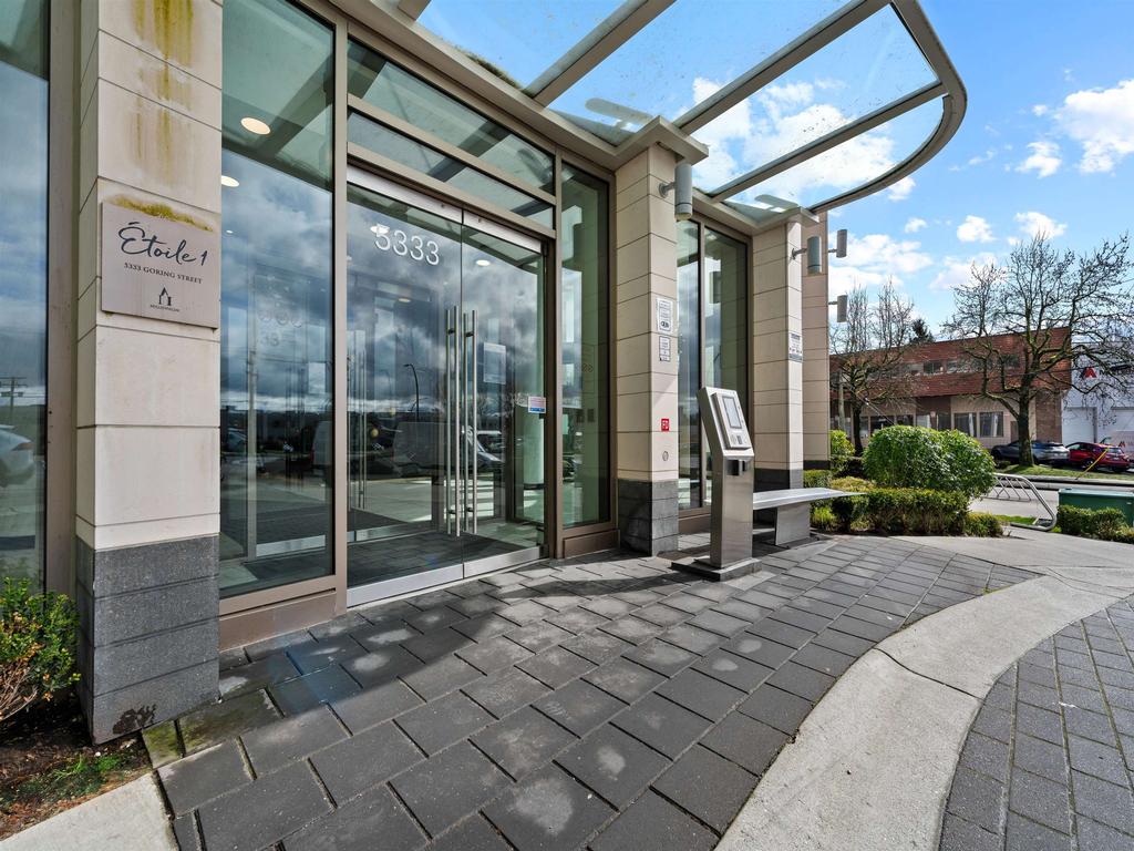 Listing Image for R3100375