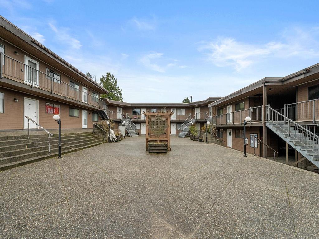 Listing Image for R3100378