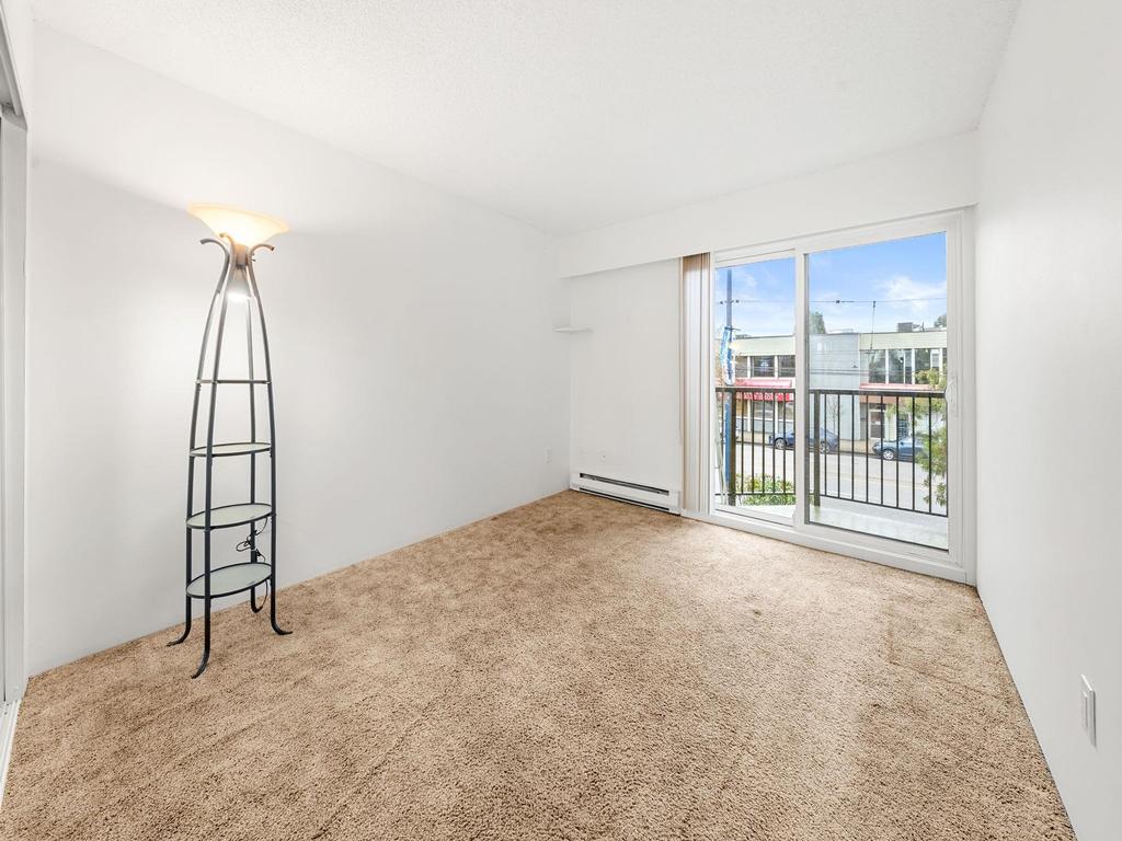 Listing Image for R3100378