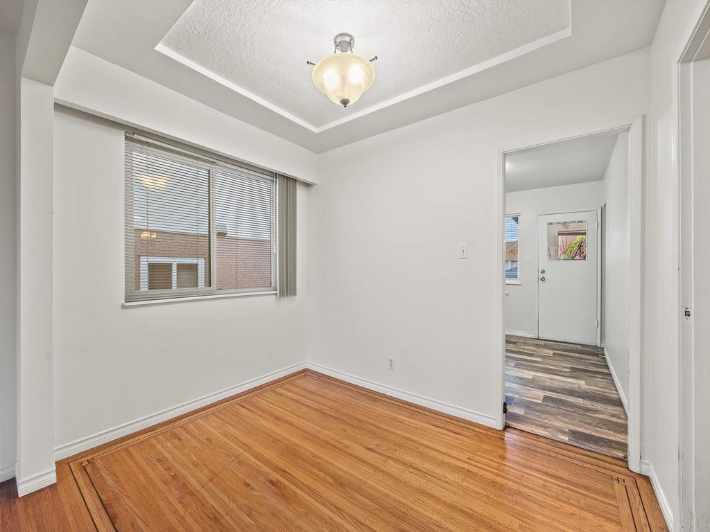 Listing Image for R3100379