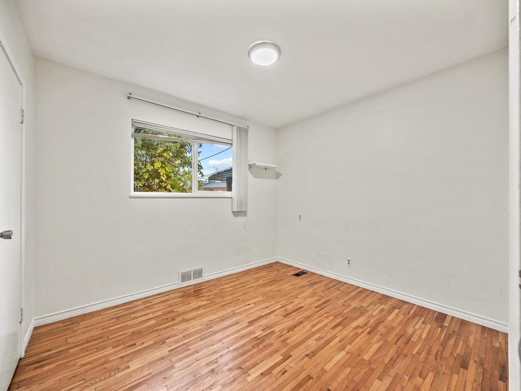 Listing Image for R3100379