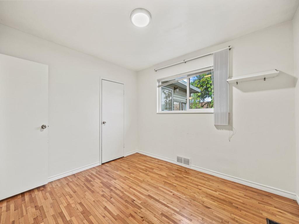 Listing Image for R3100379