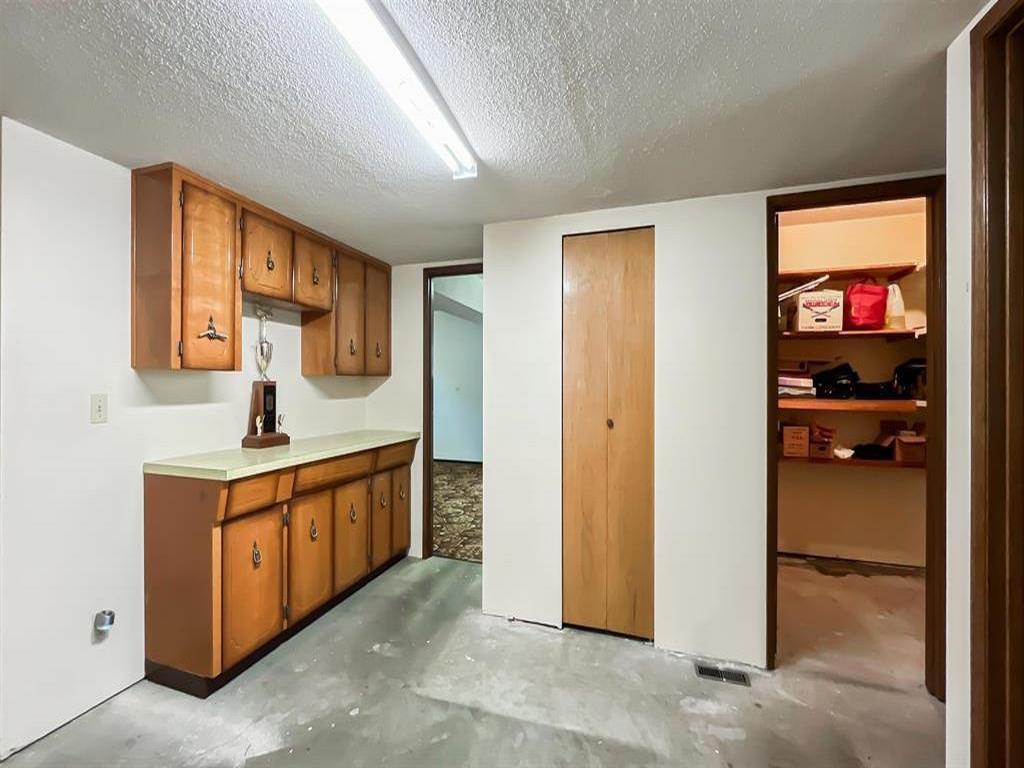 Listing Image for R3100385