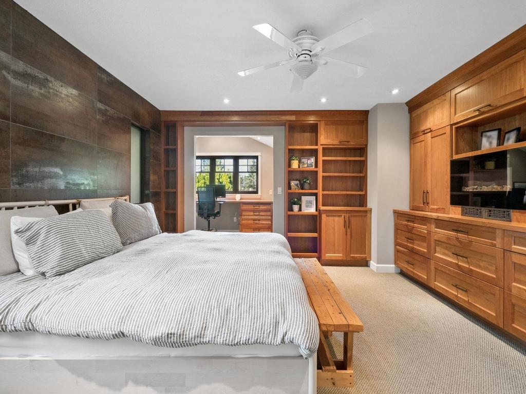 Listing Image for R3100400