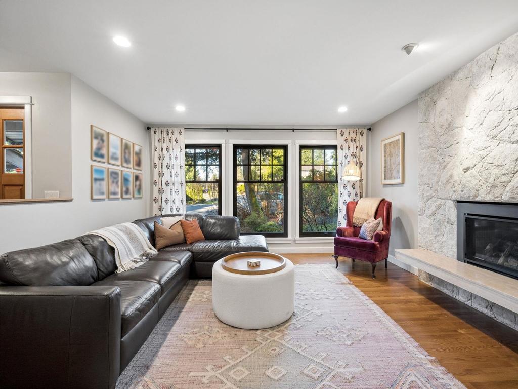 Listing Image for R3100400