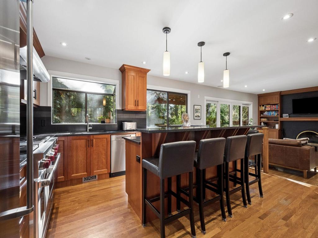 Listing Image for R3100400