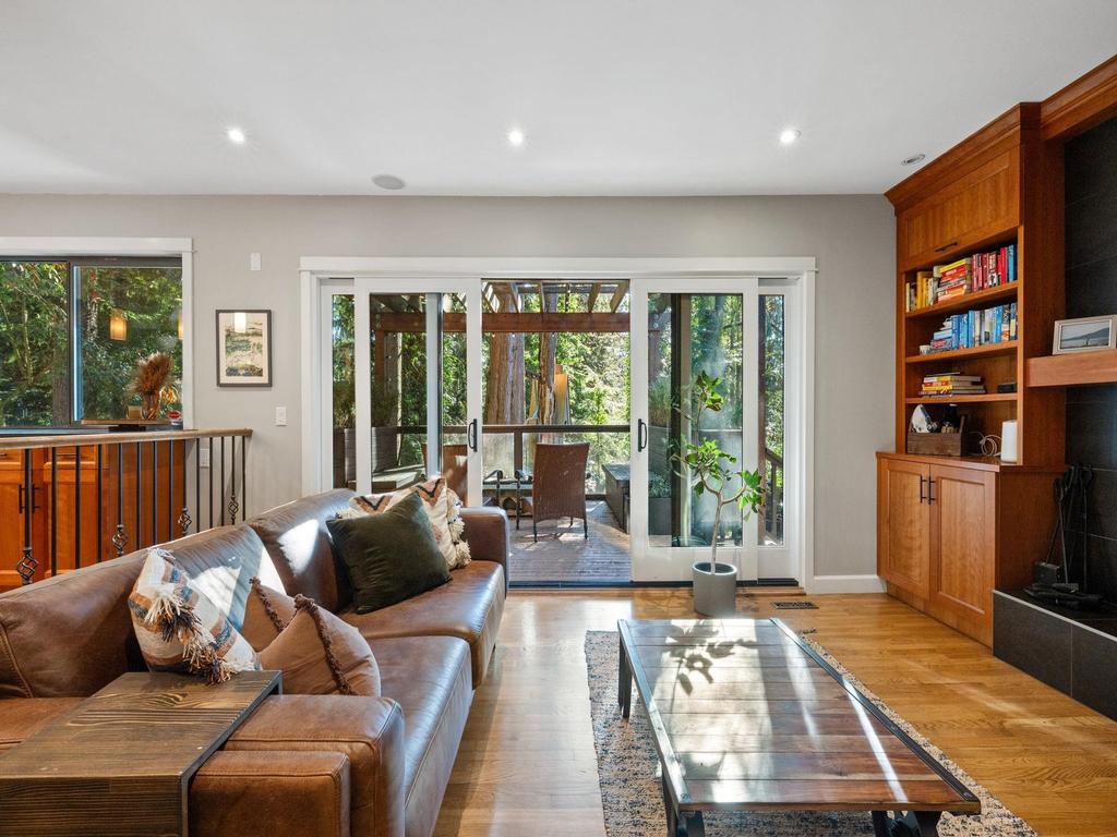 Listing Image for R3100400