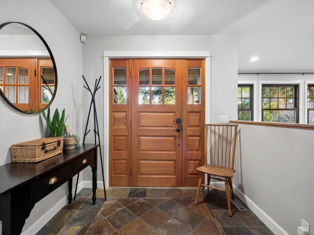 Listing Image for R3100400