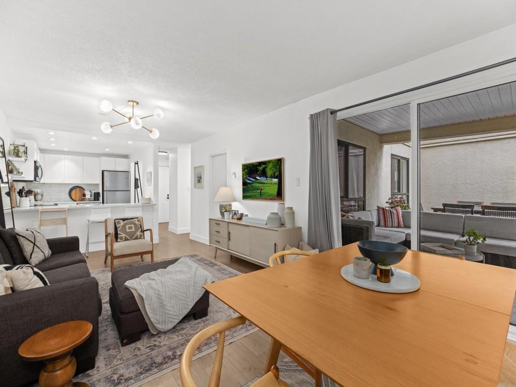 Listing Image for R3100405