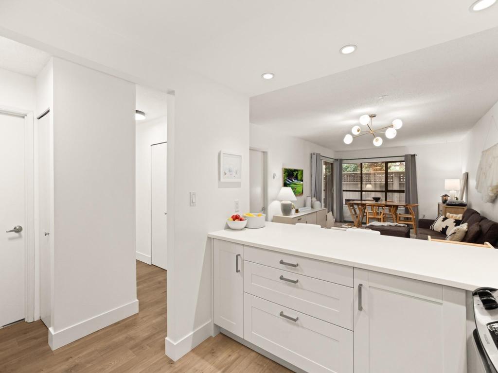 Listing Image for R3100405