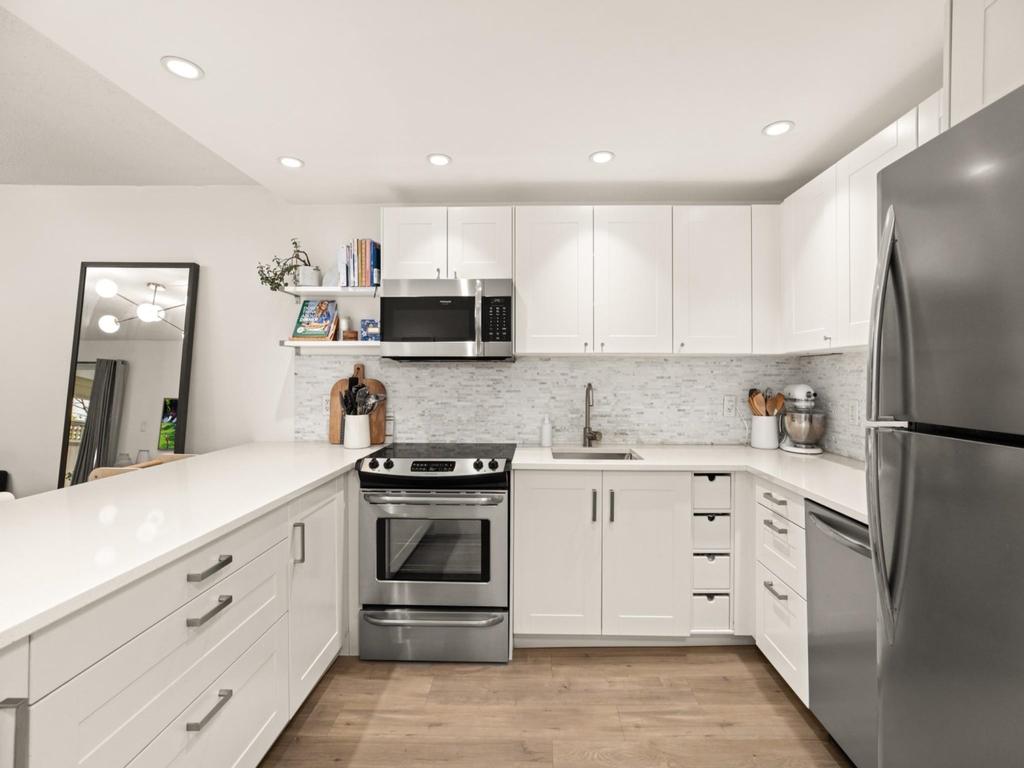 Listing Image for R3100405