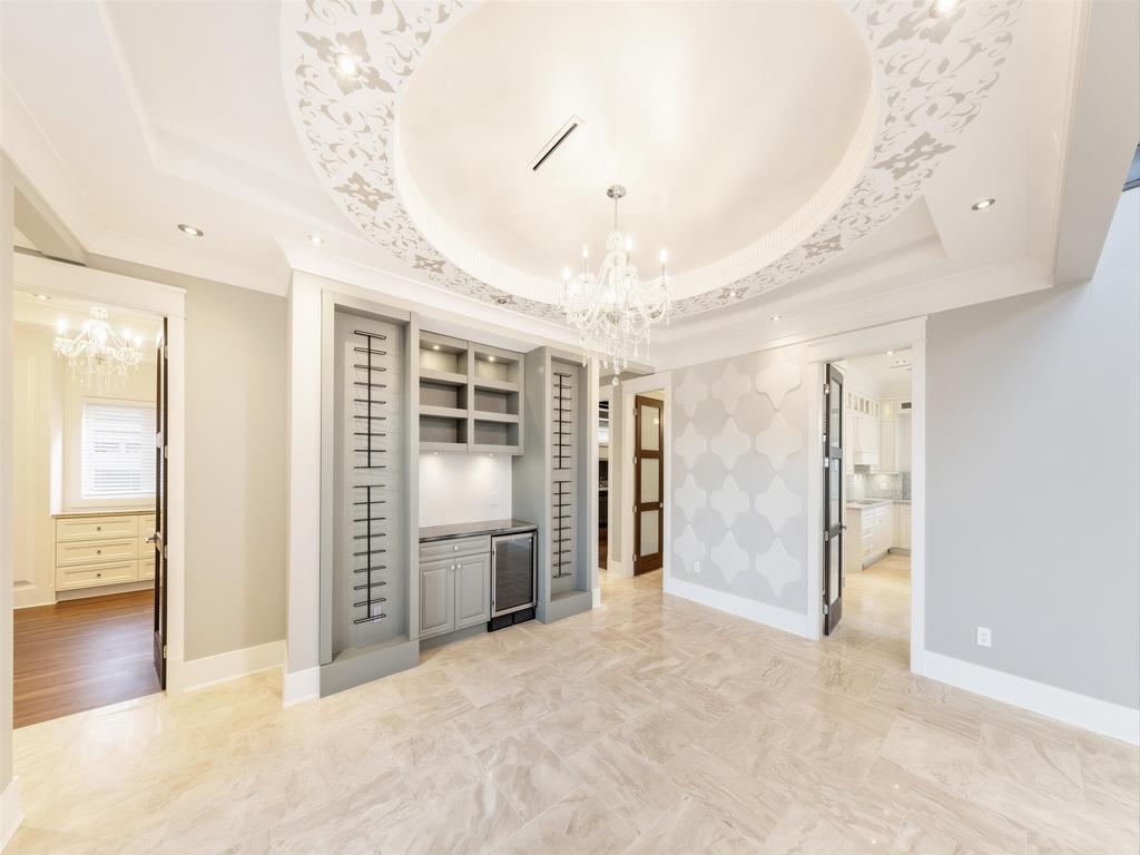 Listing Image for R3100410