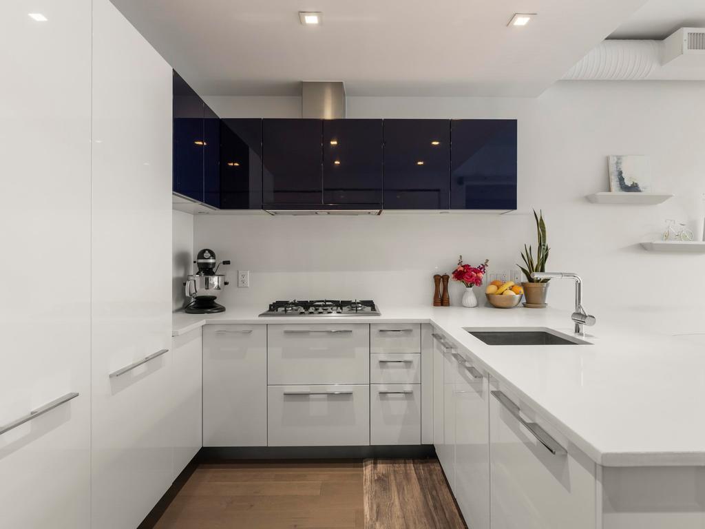 Listing Image for R3100411