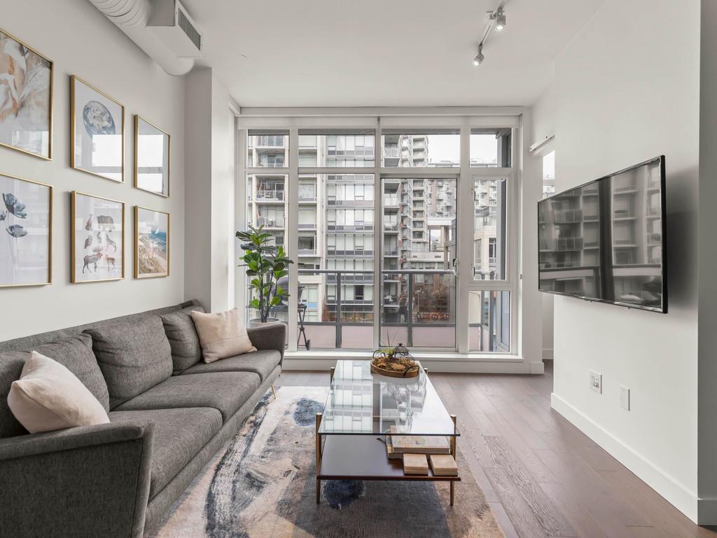 Listing Image for R3100411