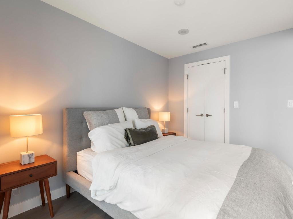 Listing Image for R3100411