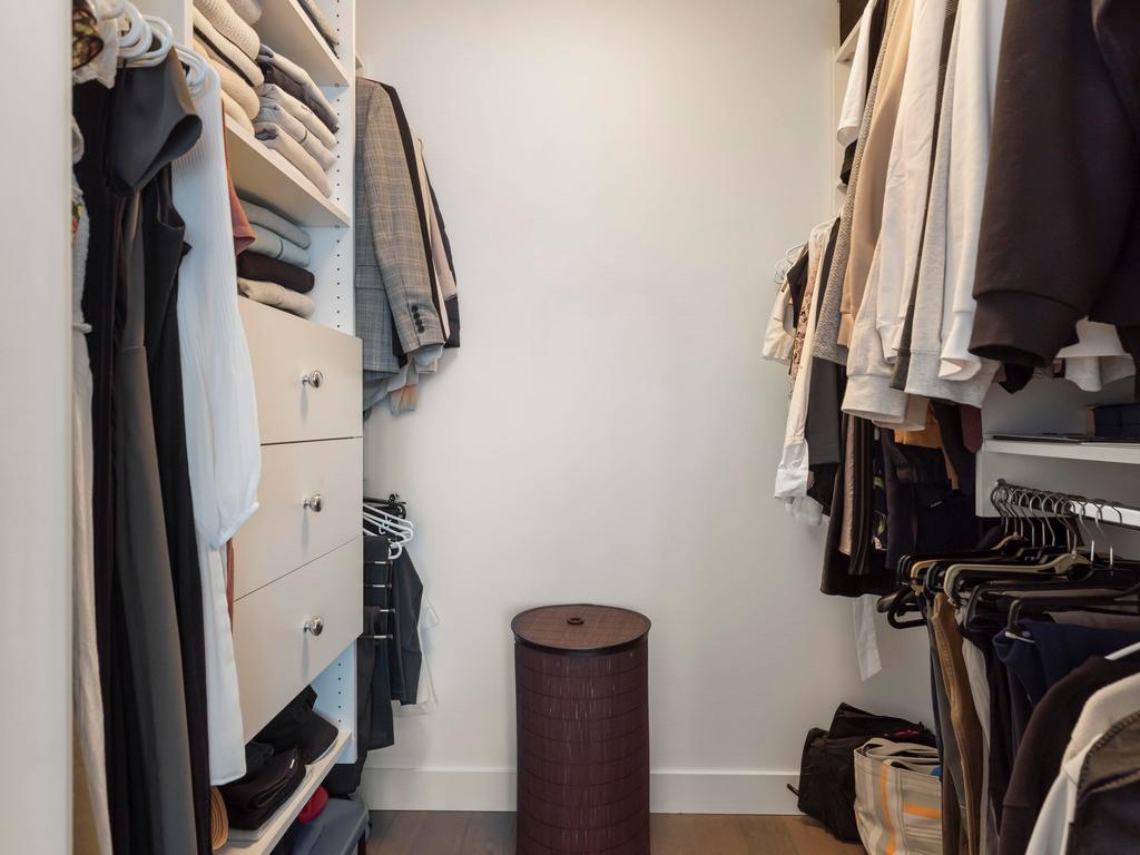 Listing Image for R3100411