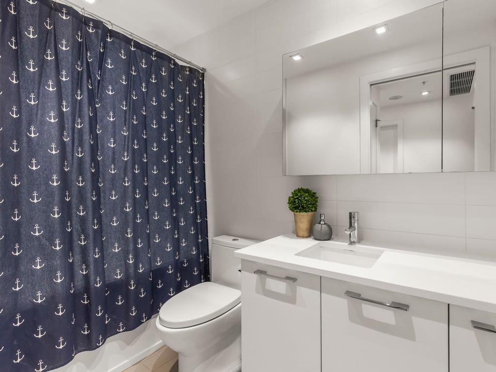 Listing Image for R3100411