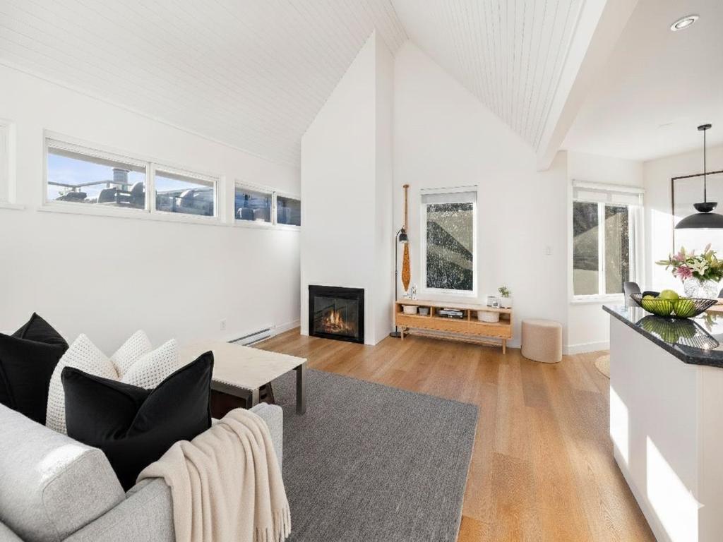 Listing Image for R3100435