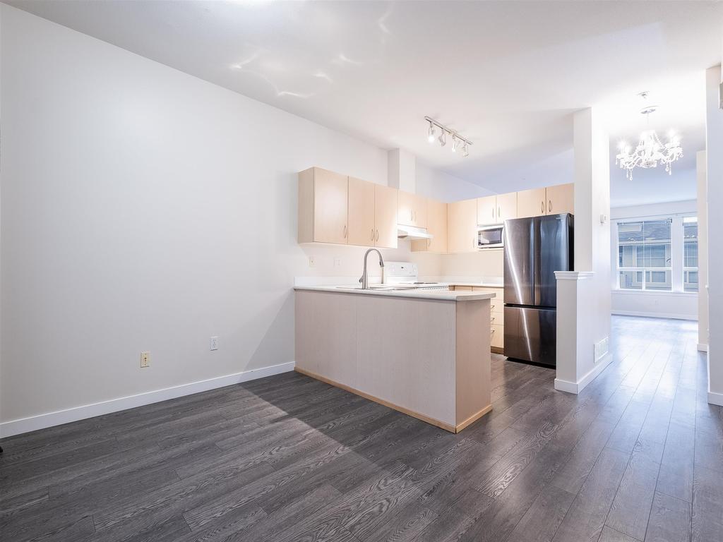 Listing Image for R3100436