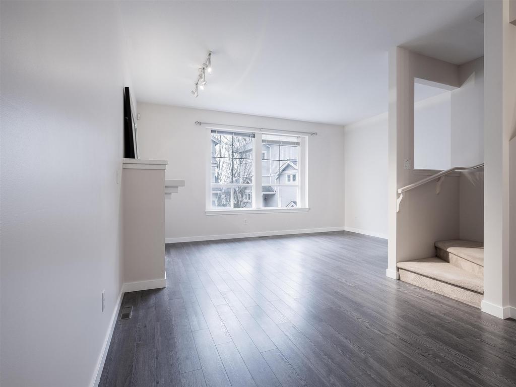 Listing Image for R3100436