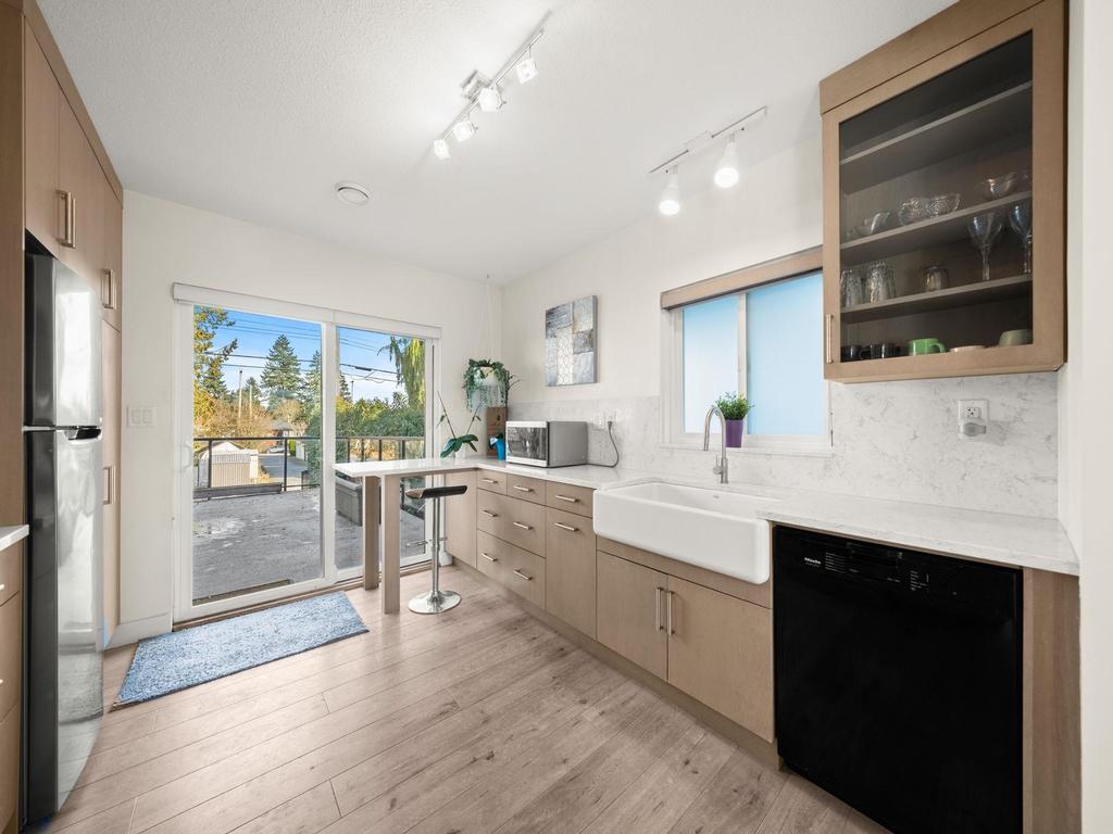 Listing Image for R3100442