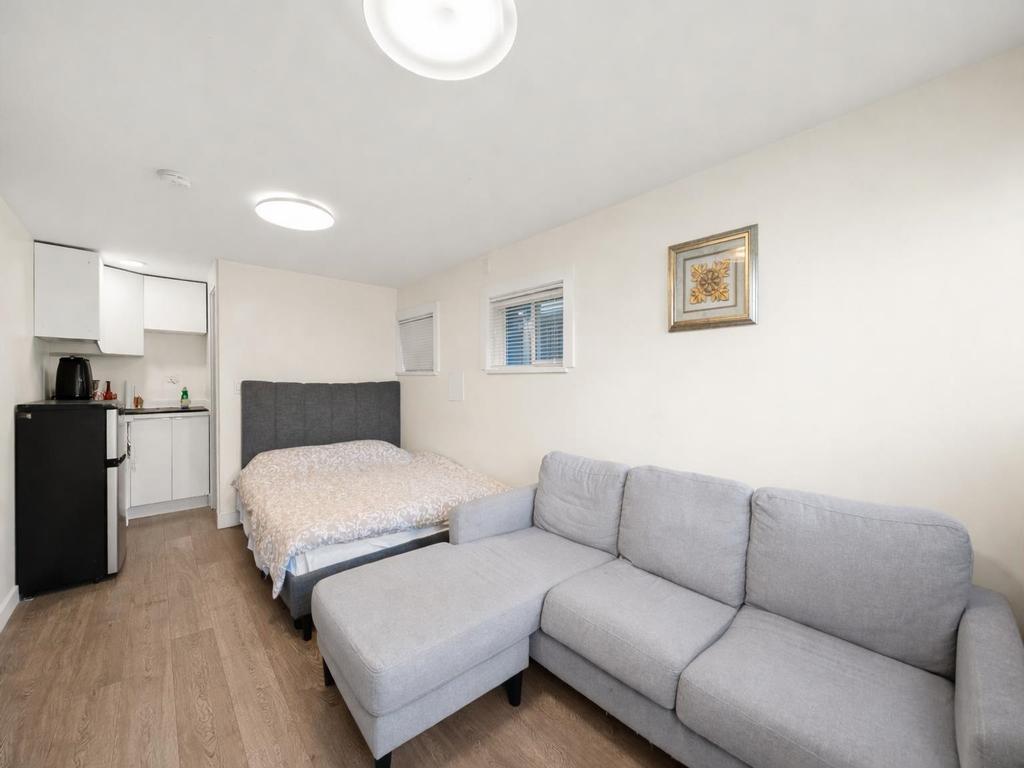 Listing Image for R3100442