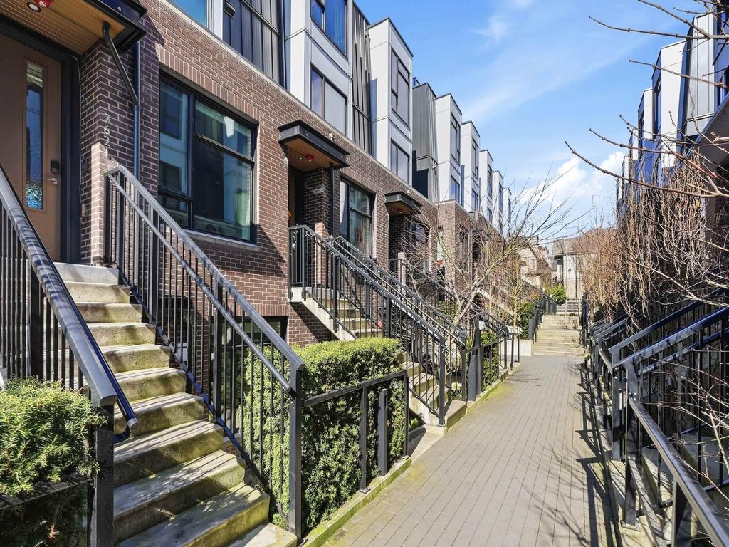 Listing Image for R3100445